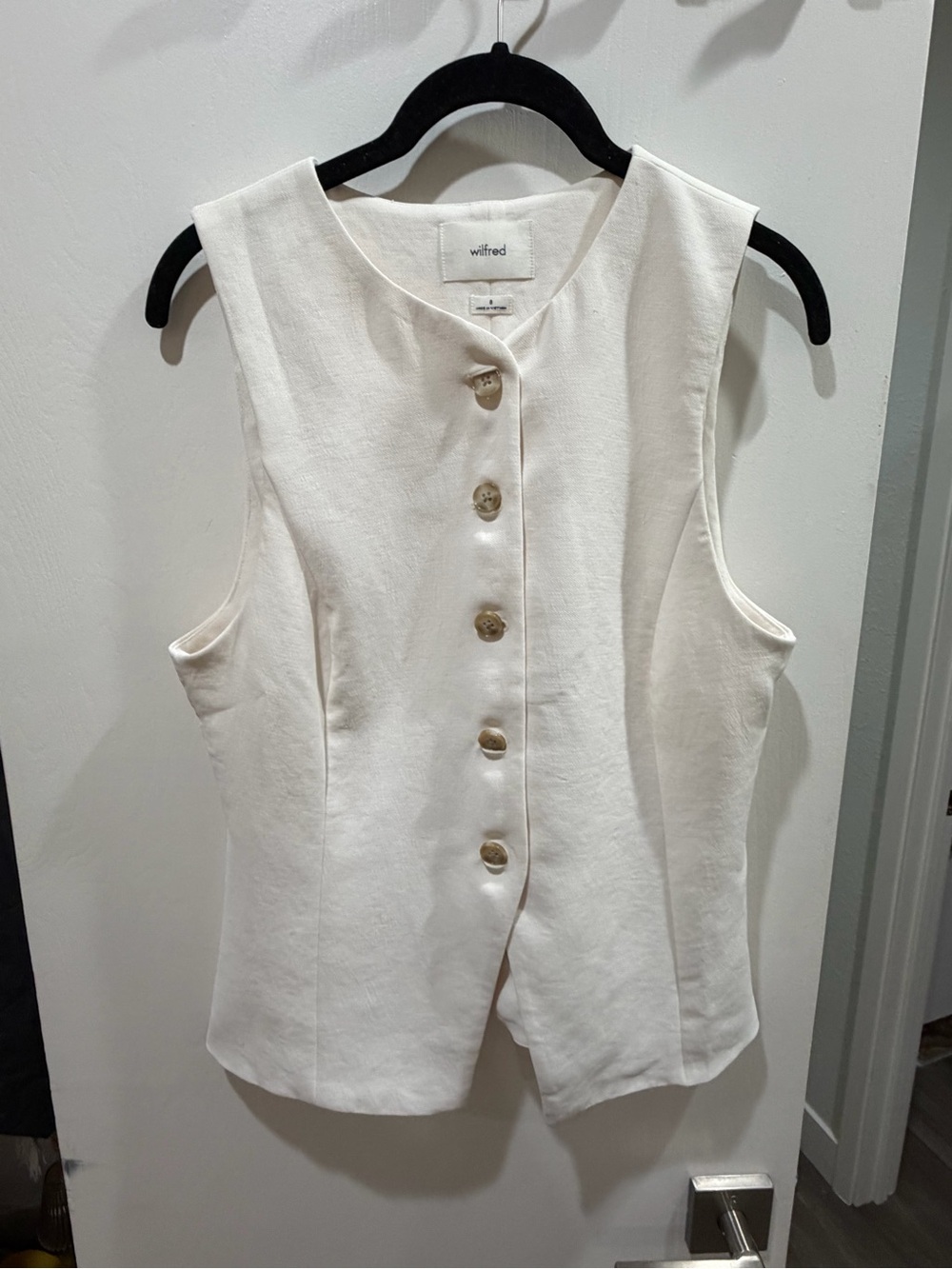 Wilfred Cream Sleeveless Linen-Blend Button Front Top